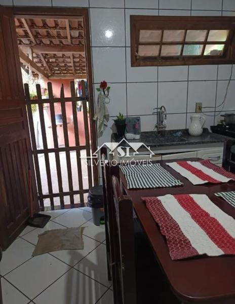 Casa à venda com 3 quartos, 300m² - Foto 6