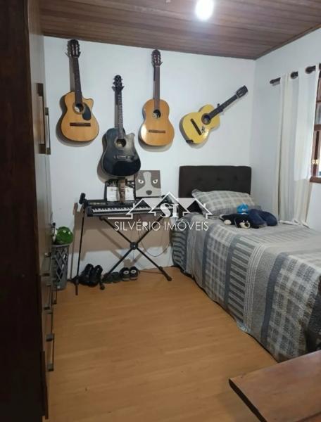 Casa à venda com 3 quartos, 300m² - Foto 9