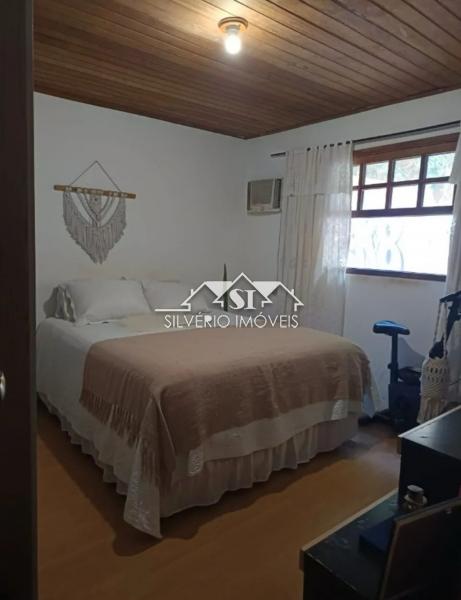 Casa à venda com 3 quartos, 300m² - Foto 13