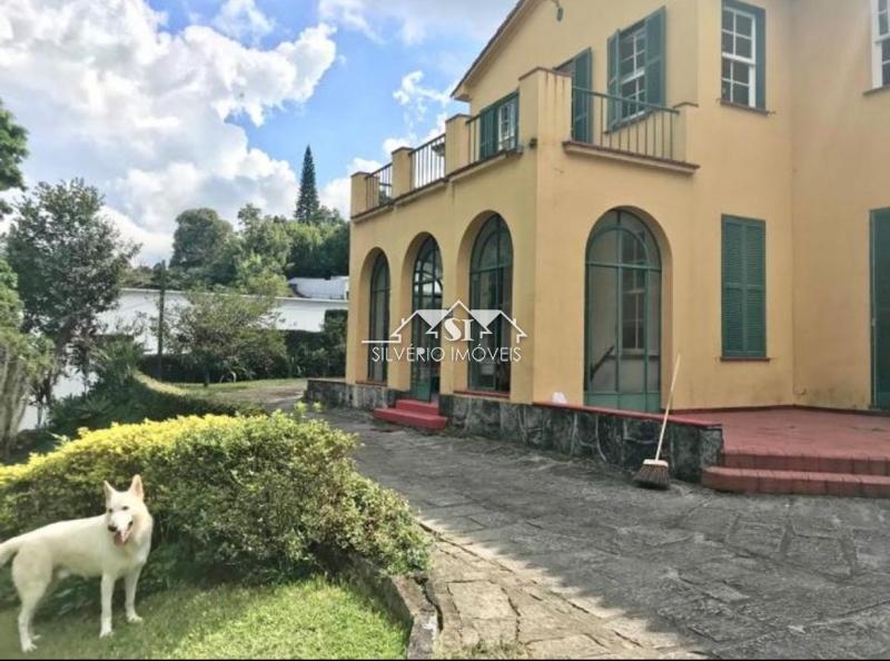 Casa para alugar com 4 quartos, 400m² - Foto 2