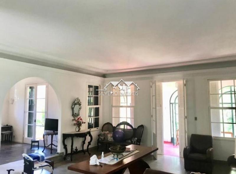Casa para alugar com 4 quartos, 400m² - Foto 5