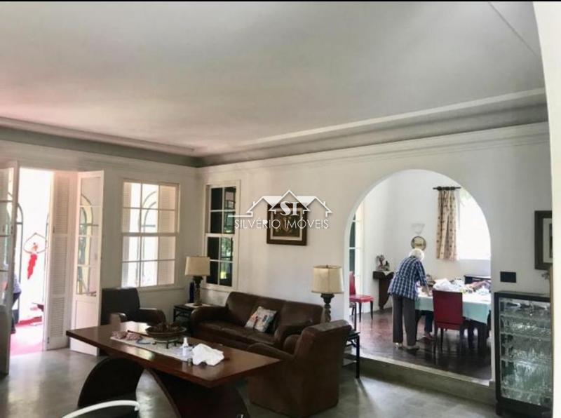 Casa para alugar com 4 quartos, 400m² - Foto 7