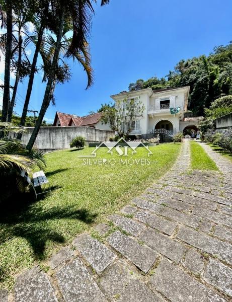 Casa à venda com 5 quartos, 483m² - Foto 2