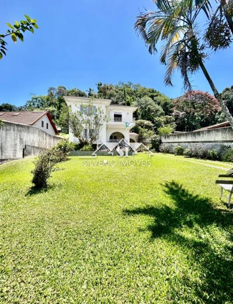 Casa à venda com 5 quartos, 483m² - Foto 1