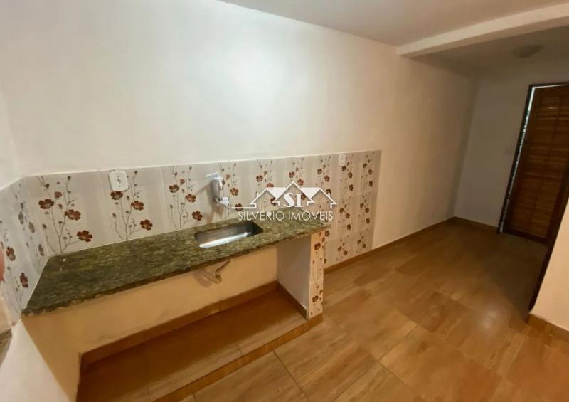 Casa para alugar com 1 quarto, 50m² - Foto 3