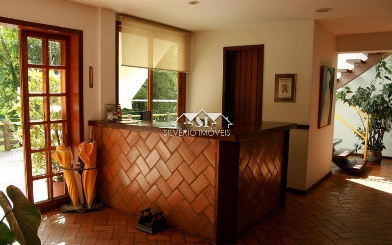 Casa à venda com 10 quartos, 2000m² - Foto 4