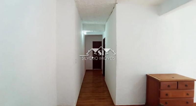 Casa à venda com 2 quartos, 73m² - Foto 9