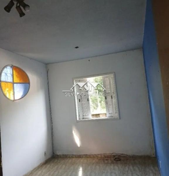 Casa para alugar com 2 quartos, 50m² - Foto 2