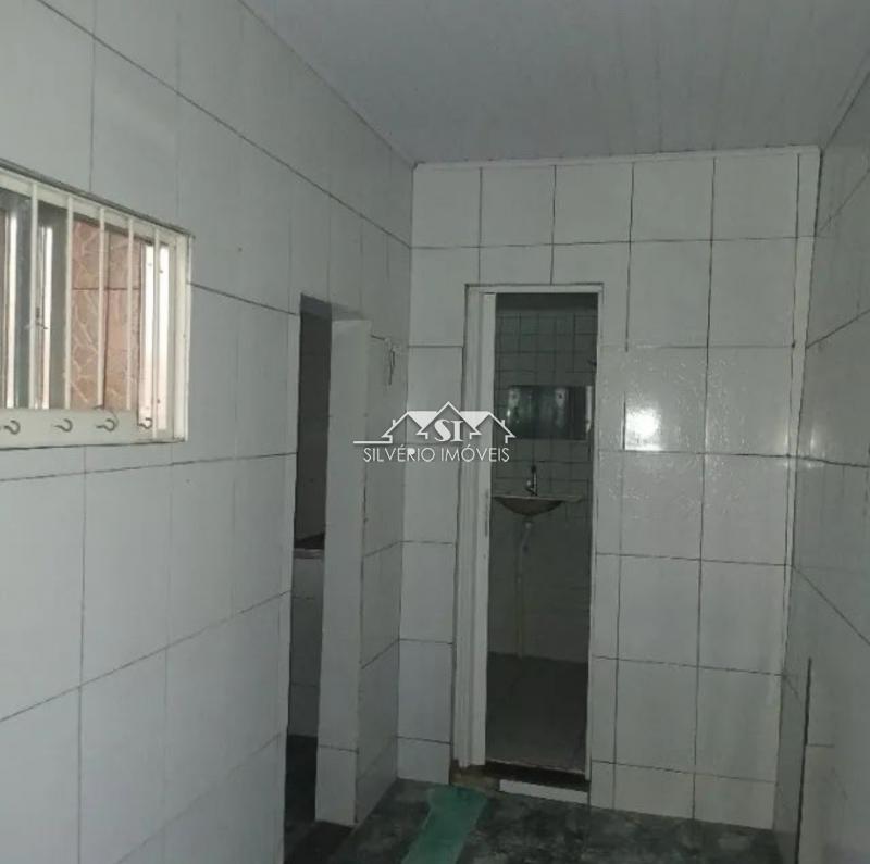 Casa para alugar com 2 quartos, 50m² - Foto 3