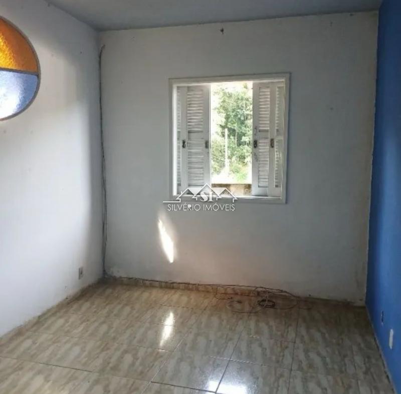 Casa para alugar com 2 quartos, 50m² - Foto 4