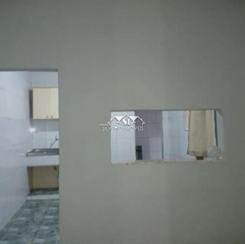 Casa para alugar com 2 quartos, 50m² - Foto 11