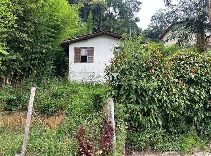Casa à venda com 1 quarto, 80m² - Foto 2