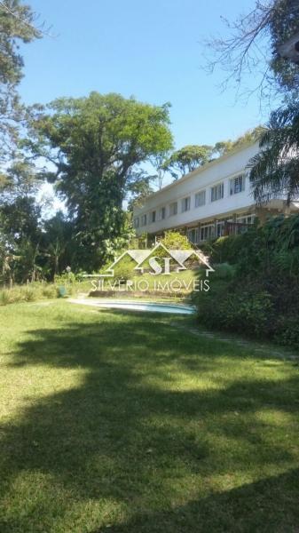 Casa à venda com 15 quartos, 1000m² - Foto 1