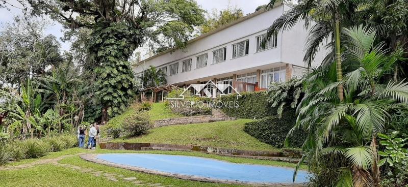 Casa à venda com 15 quartos, 1000m² - Foto 2