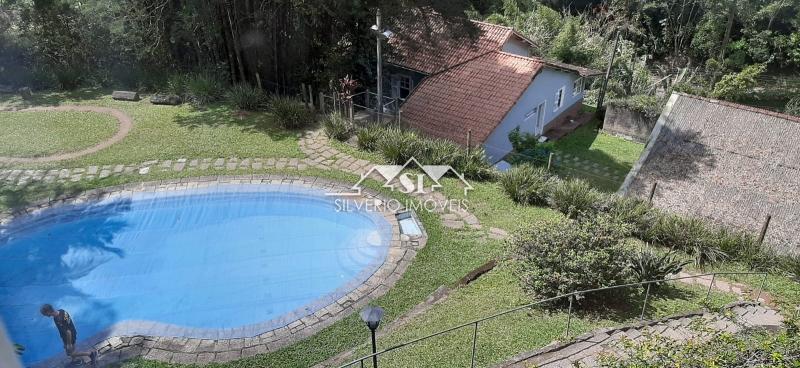 Casa à venda com 15 quartos, 1000m² - Foto 3