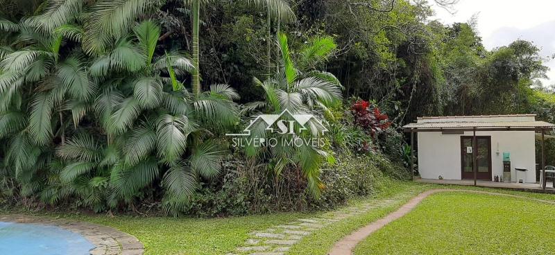 Casa à venda com 15 quartos, 1000m² - Foto 7