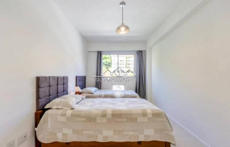 Apartamento à venda com 4 quartos, 174m² - Foto 18