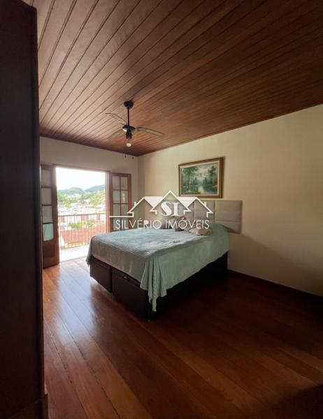 Casa à venda com 3 quartos, 300m² - Foto 20