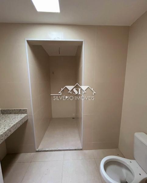 Casa à venda com 4 quartos, 225m² - Foto 7