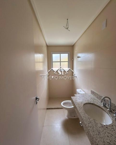 Casa à venda com 4 quartos, 225m² - Foto 12