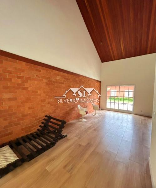 Casa à venda com 4 quartos, 225m² - Foto 15