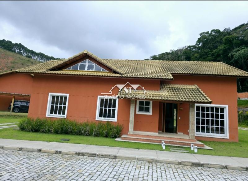 Casa à venda com 4 quartos, 225m² - Foto 3