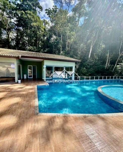 Casa à venda com 4 quartos, 225m² - Foto 26