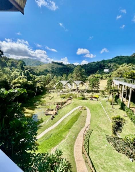 Casa à venda com 4 quartos, 225m² - Foto 29