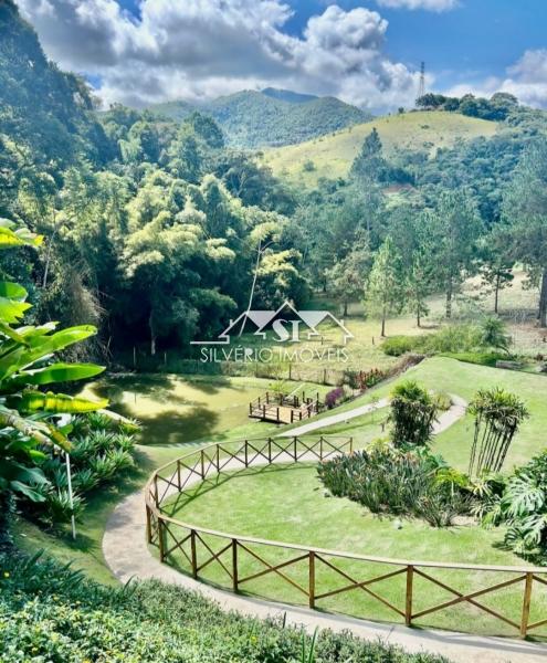 Casa à venda com 4 quartos, 225m² - Foto 30