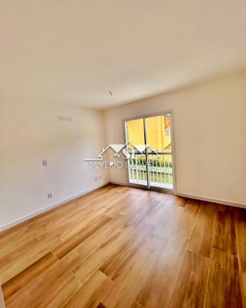 Casa à venda com 4 quartos, 180m² - Foto 8