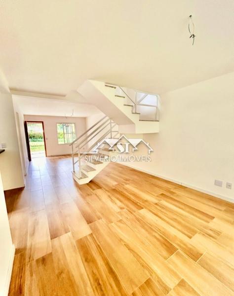 Casa à venda com 4 quartos, 180m² - Foto 12