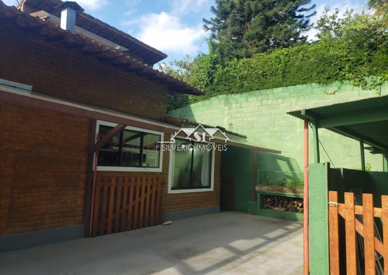 Casa à venda com 3 quartos, 254m² - Foto 11