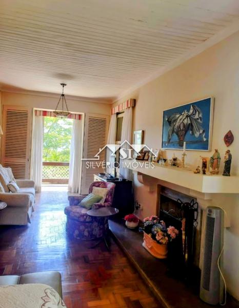 Casa à venda com 5 quartos, 585m² - Foto 2