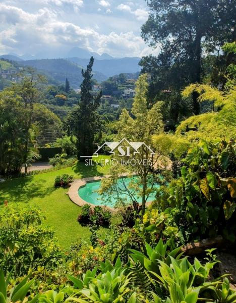 Casa à venda com 5 quartos, 585m² - Foto 10