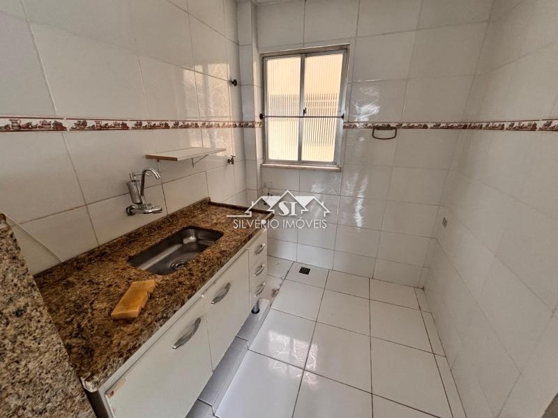 Apartamento à venda com 2 quartos, 47m² - Foto 4
