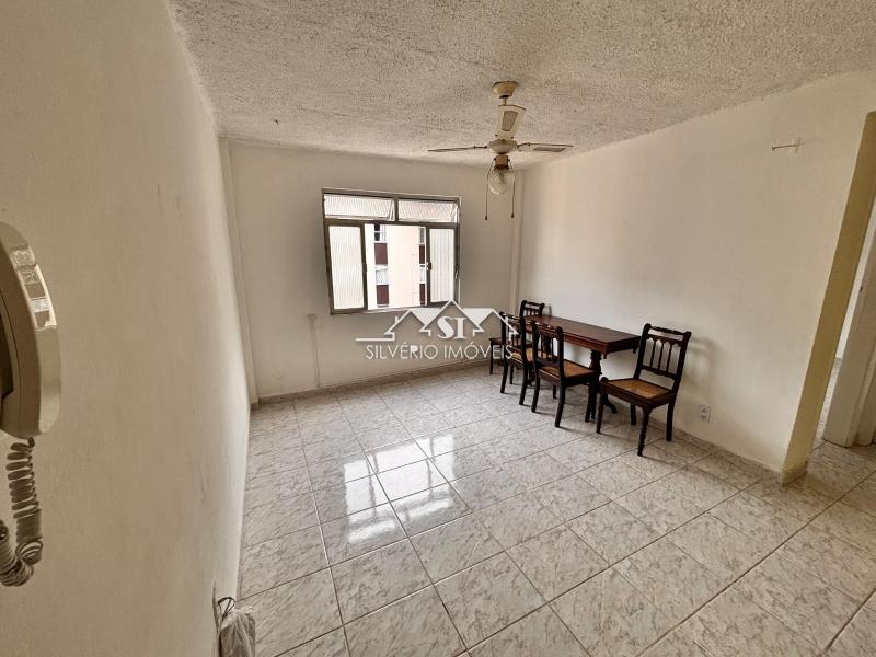 Apartamento à venda com 2 quartos, 47m² - Foto 10
