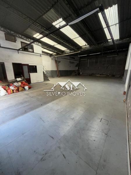 Depósito-Galpão-Armazém para alugar, 256m² - Foto 3