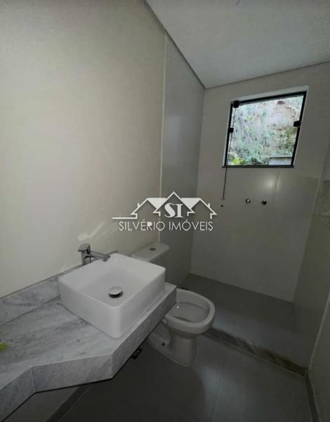 Casa à venda com 5 quartos, 300m² - Foto 8