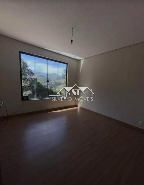 Casa à venda com 5 quartos, 300m² - Foto 9