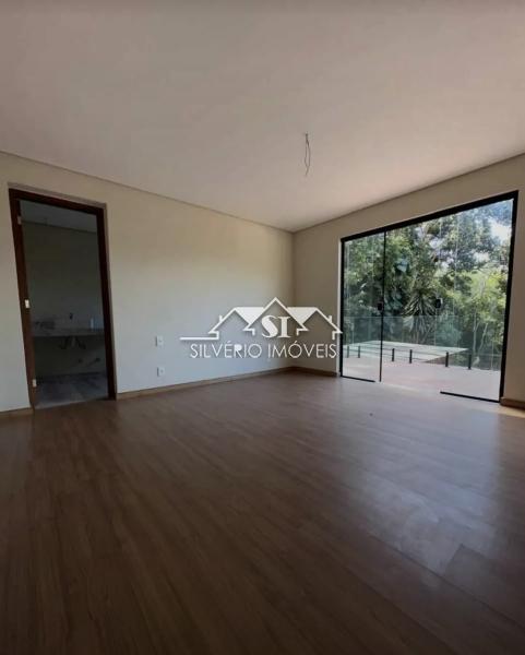 Casa à venda com 5 quartos, 300m² - Foto 12