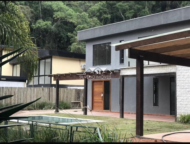 Casa à venda com 5 quartos, 300m² - Foto 19