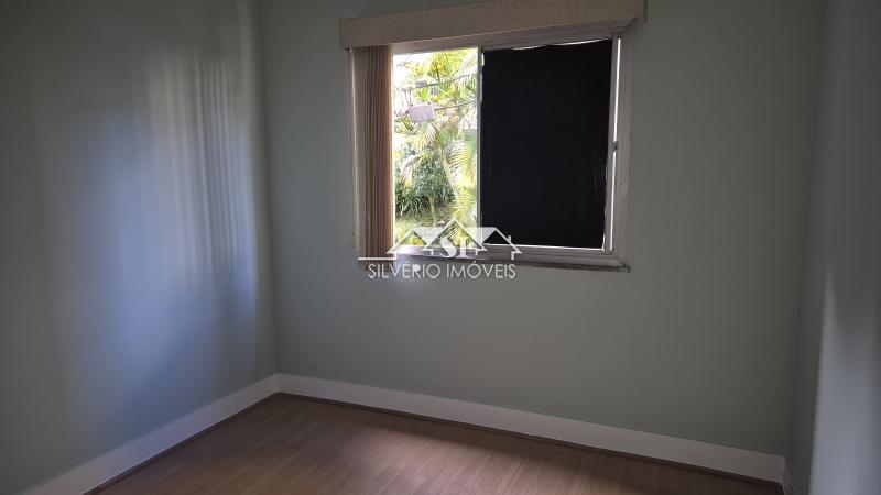 Apartamento à venda com 2 quartos, 64m² - Foto 11