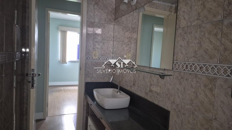Apartamento à venda com 2 quartos, 64m² - Foto 13