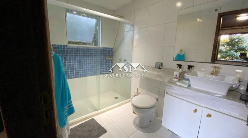Casa para alugar com 4 quartos, 170m² - Foto 7