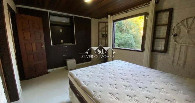 Casa para alugar com 4 quartos, 170m² - Foto 4