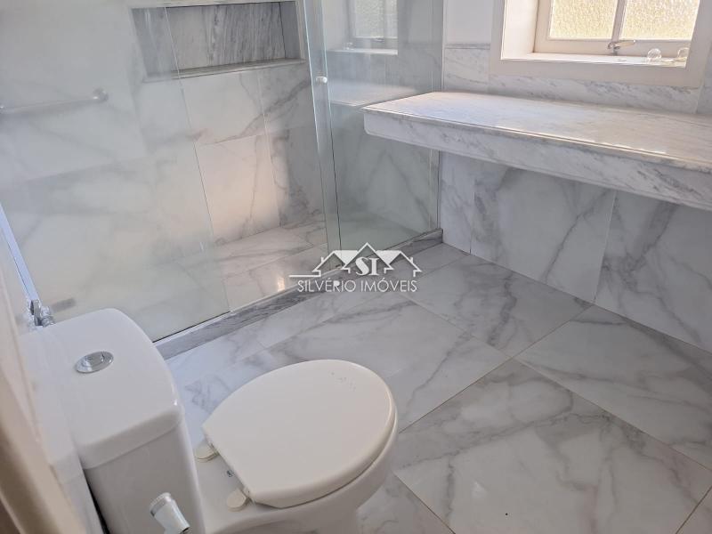 Casa para alugar com 4 quartos, 240m² - Foto 34