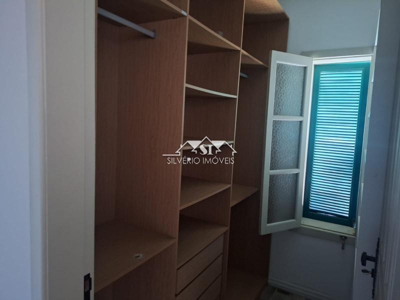 Casa para alugar com 4 quartos, 240m² - Foto 28