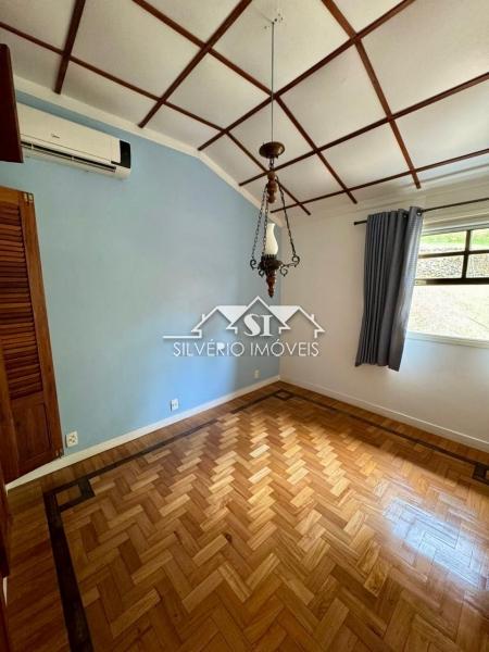 Casa à venda com 6 quartos, 552m² - Foto 11