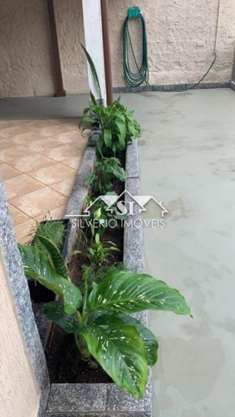 Casa à venda com 4 quartos, 300m² - Foto 6