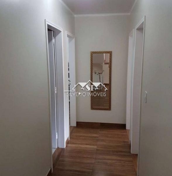 Casa à venda com 4 quartos, 300m² - Foto 11